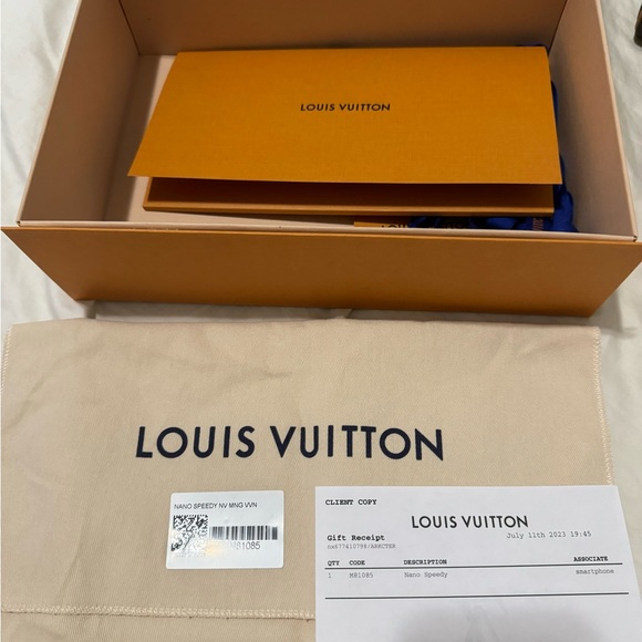 Louis Vuitton Nano Speedy - Picture 2 of 11